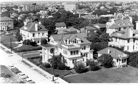 Laurelton at Penn St